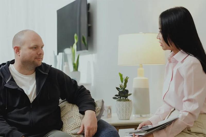 Daniel Talking With a Doctor About NeuroStar